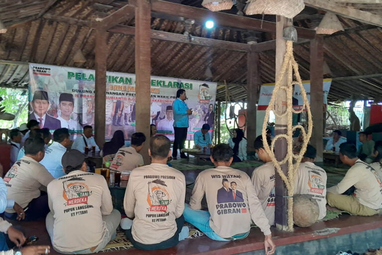 Kunjungi Posko Tani Merdeka Seluruh Kecamatan di Sukoharjo, Don Muzakir: Petani Siap Menangkan Prabowo-Gibran