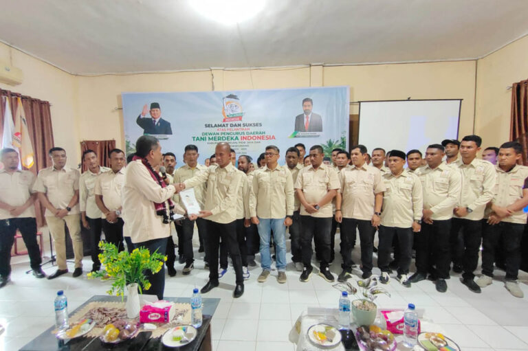 DPD Tani Merdeka Bireuen Dilantik, Cut Muhammad: Kita Dorong Perbaikan Irigasi dan Kemandirian Petani