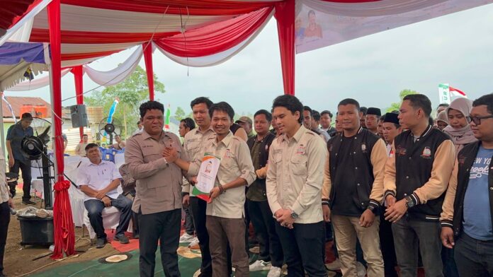 Ketua Umum DPN Tani Merdeka Don Muzakir dan Pengurus DPW Tani merdeka Provinsi Jambi di acara pelantikan
