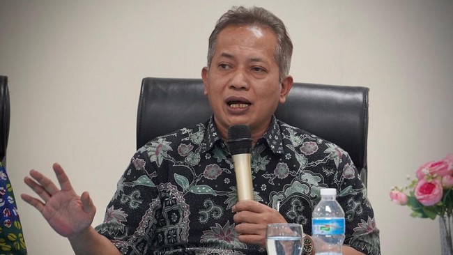 enteri Koperasi dan UKM Ferry Juliantono